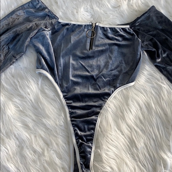 Two piece velour jumpsuit set - Picture 2 of 5